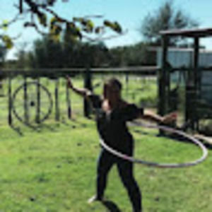 Meet your Posher, Em j